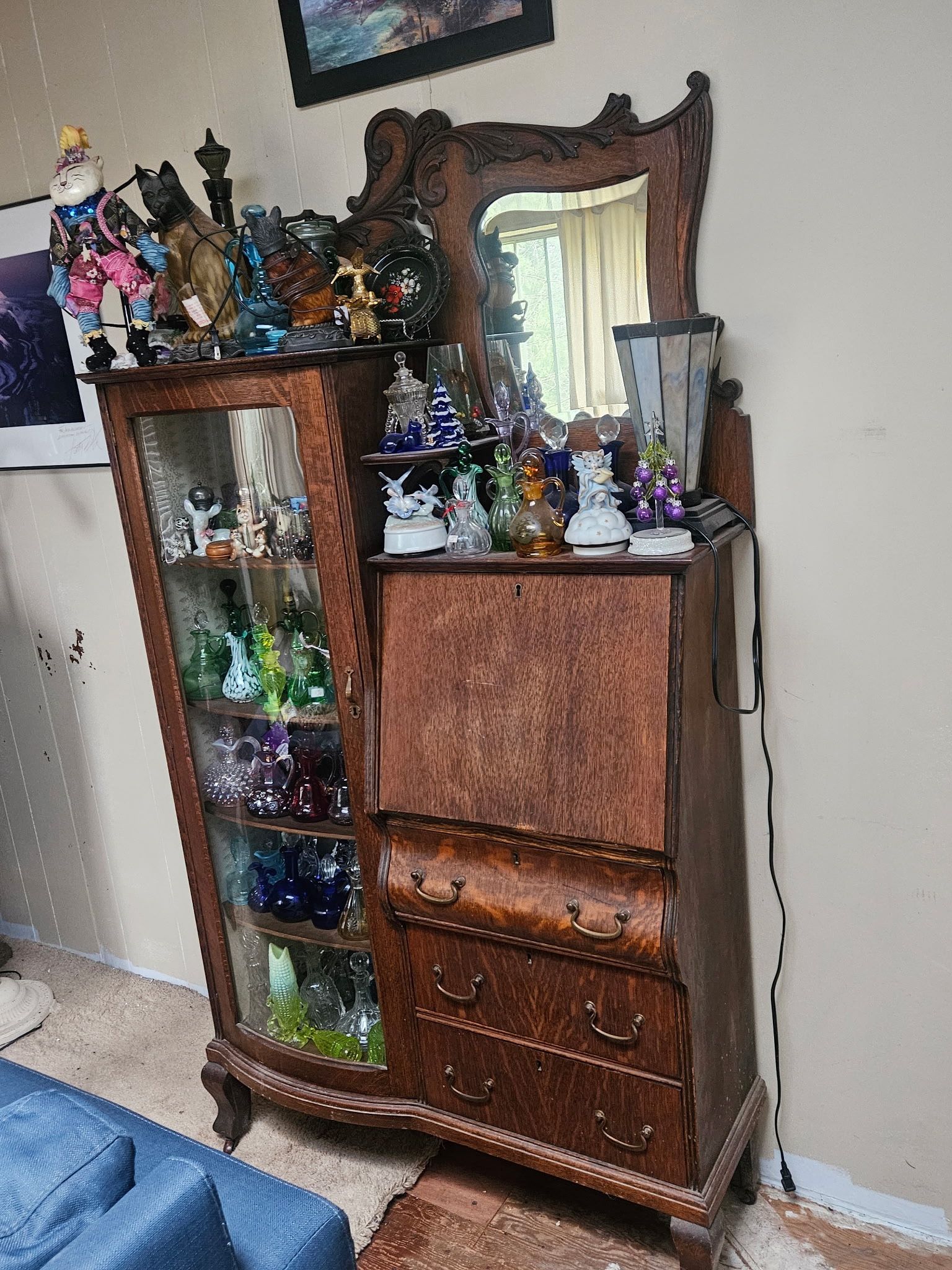 Empty Secretary desk