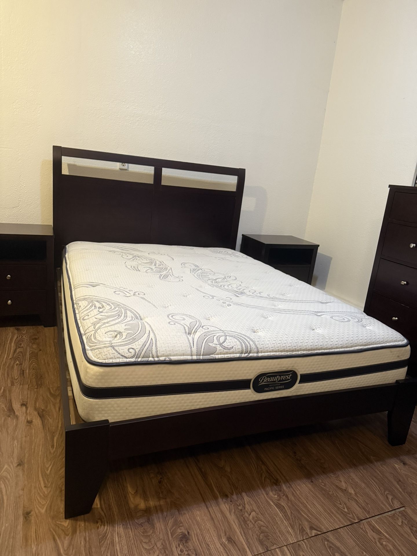 Queen Size Bedroom Set- Scandinavian Design