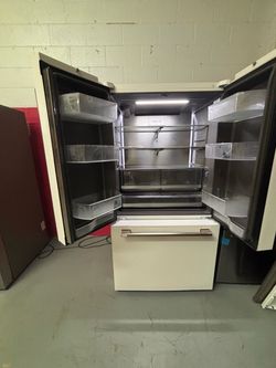 LG STUDIO FRENCH DOOR