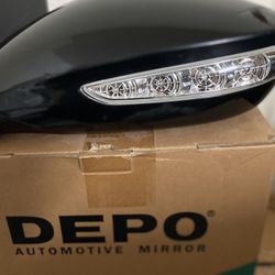 2014 Hyundai Senada passenger side mirror with signal
