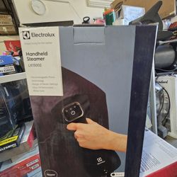 Electrolux Portable Handheld Garment and Fabric Steamer (Black)