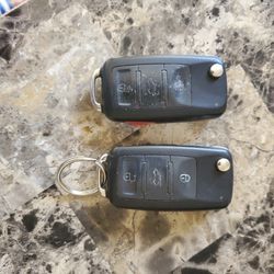 2 Audi Key Fobs