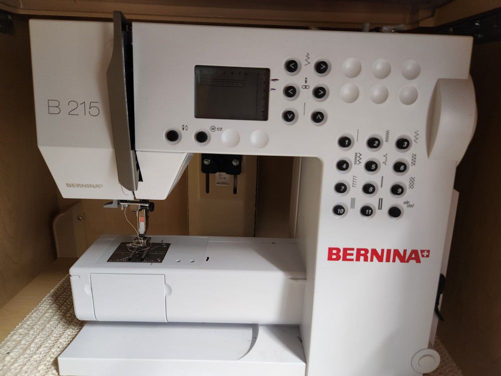 Bernina 215 with Locking Cabinet FIRST $250 TAKES IT.