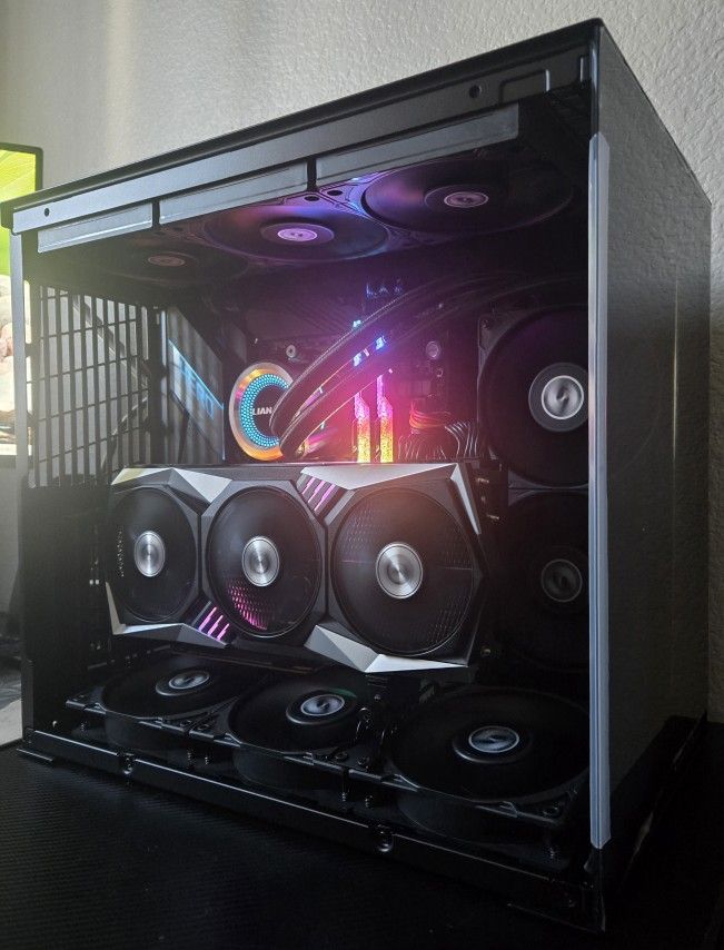 Lian Li 011 Dynamic Mini V2 Gaming Pc