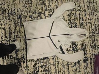 Nike tech xl