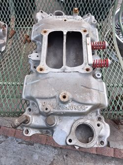 OFFENHAUSER ALUMINUM INTAKE FOR SB CHEVY!!! 75$