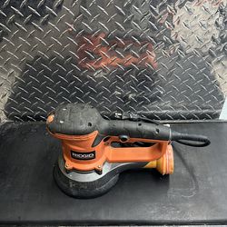 Ridgid 6” Variable Speed Dual Random Orbital Sander T2611