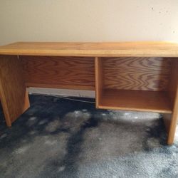 Short Desk with Shelf 