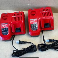 Milwaukee M12 and M18 12-Volt/18-Volt Lithium-Ion Multi-Voltage Rapid Battery Charger