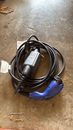 Level 1 EV Charging Cable with Control Box