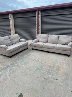 Couch Set *FREE DELIVERY*