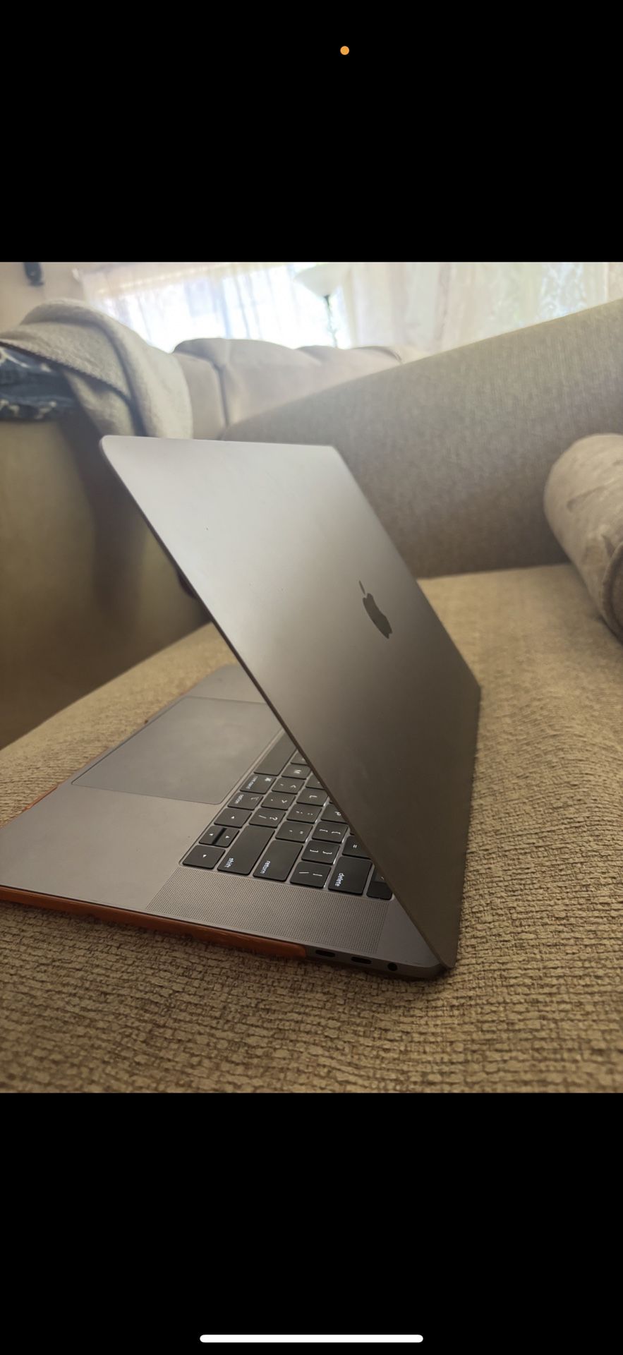 Mac Book