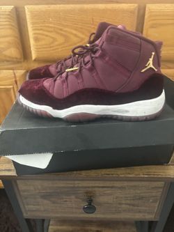 Air Jordan 11 Retro “Heiress Velvet” (GS) – Rare & Sold Out – Size 7Y – $200 OBO