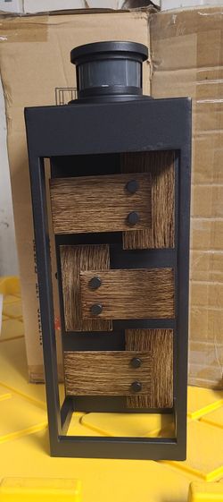 Modern Outdoor Wall Light With Motion Sensor 