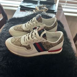 Gucci Shoes Like New