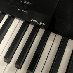 Casio CDP-235R Keyboard 
