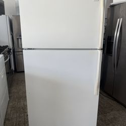 Whirlpool Top Freezer Refrigerator (Warranty Included)