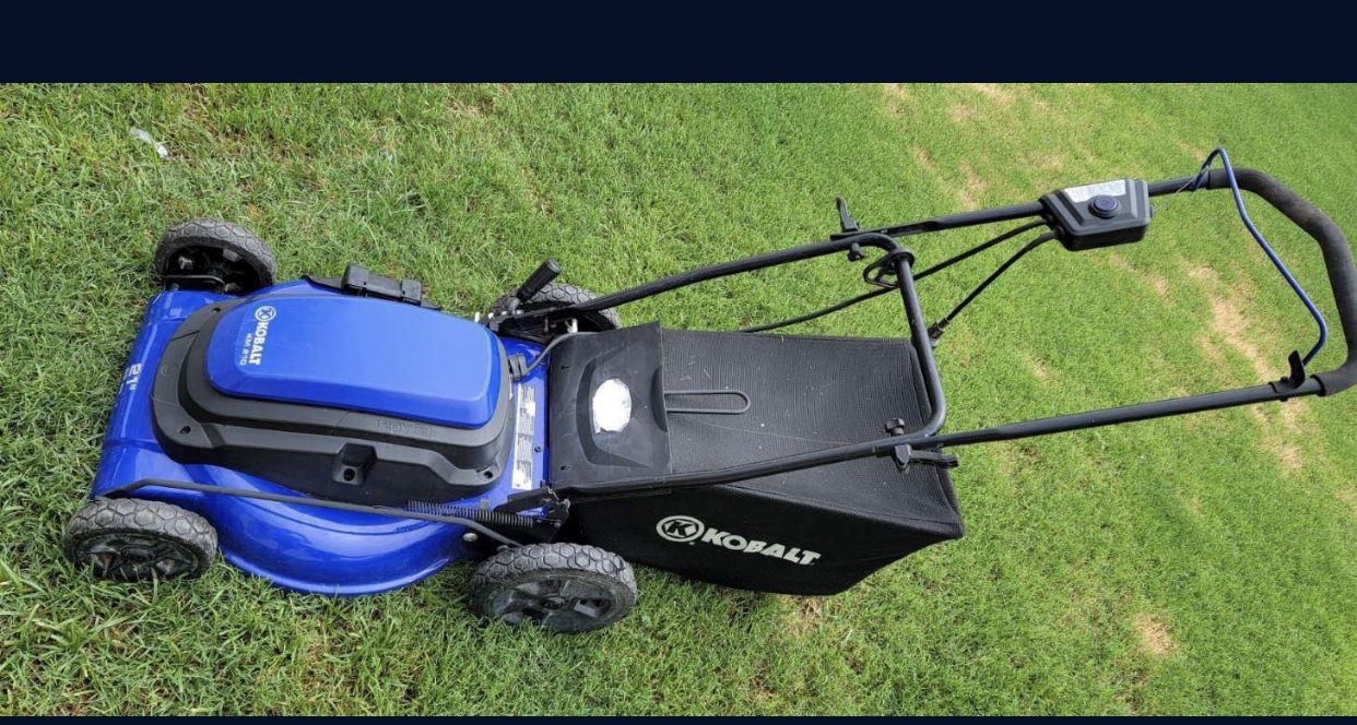 Lawnmower Kobalt Km210 With Bag for Sale in Phoenix, AZ OfferUp