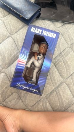 Bobble Head Black Treinen