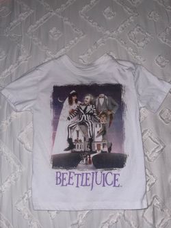 Women’s graphic tee