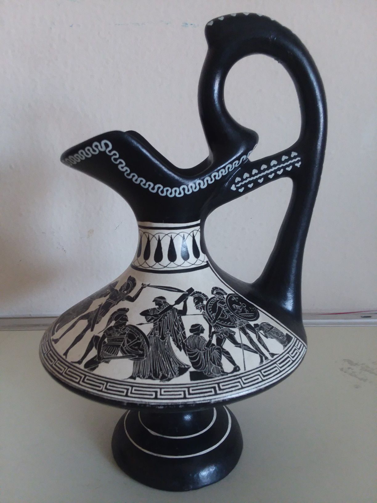 Vintage Greek Vase Hand Painted in Greece D. Vassilopoulos No. 216