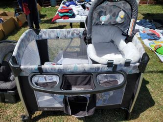 Playpen With Bassinet