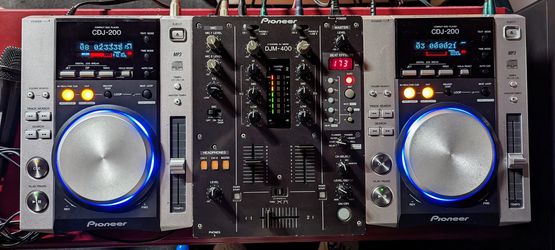 PIONEER DJ Set - DJM-400 and 2x CDJ-200 for Sale in Trumbull 