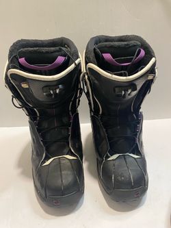 Salmon Snowboard Boots 11-11.5