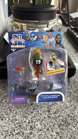 Space Jam Marvin the Martian with Spaceship Figure