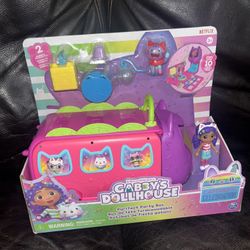 Gabbys Dollhouse Bus 