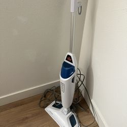 Bissell Power Fresh Steam Mop with Natural Sanitization, Floor Steamer, Tile Cleaner, and Hard Wood Floor Cleaner with Flip-Down Easy Scrubber, 1940A 