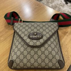 Gucci Neo Vintage GG Medium Messenger Bag