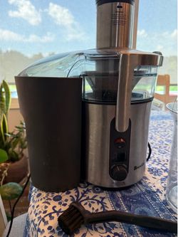Breville Juicer