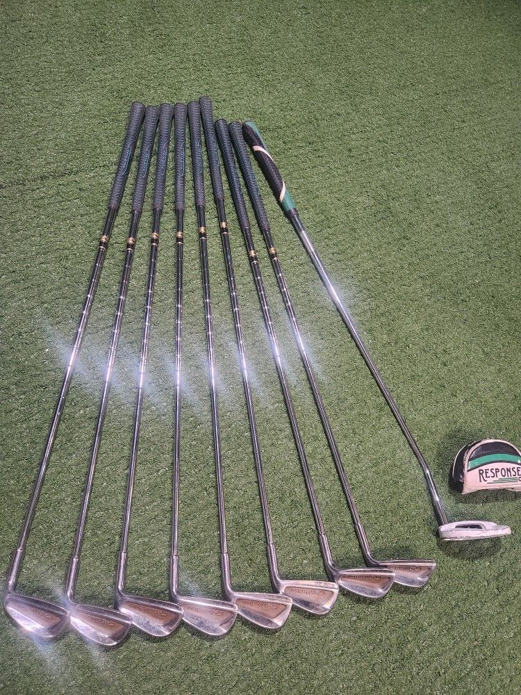 MacGregor Golden Bear Round Sole Set Of Golf Irons 