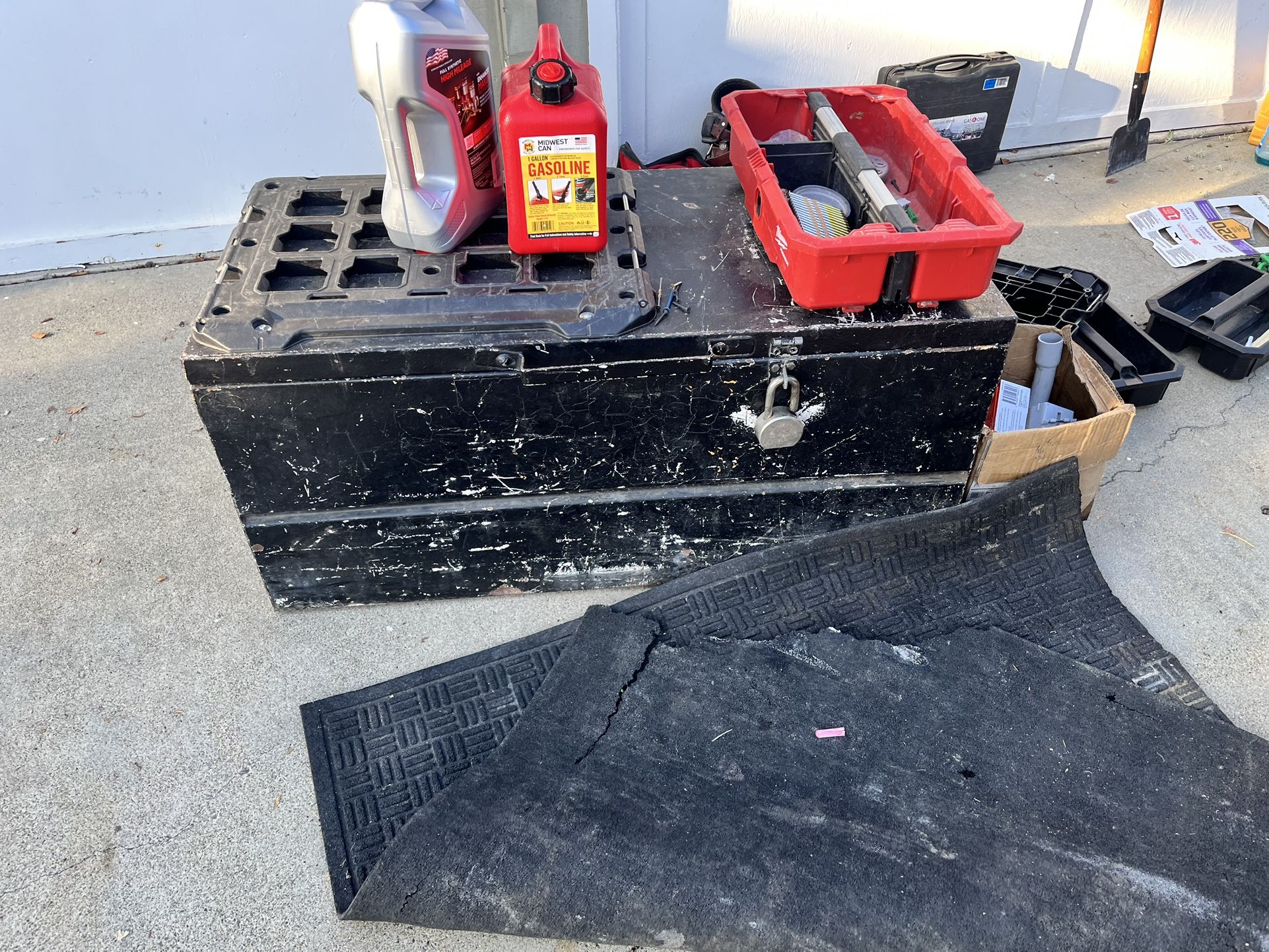 Tool Box / chest