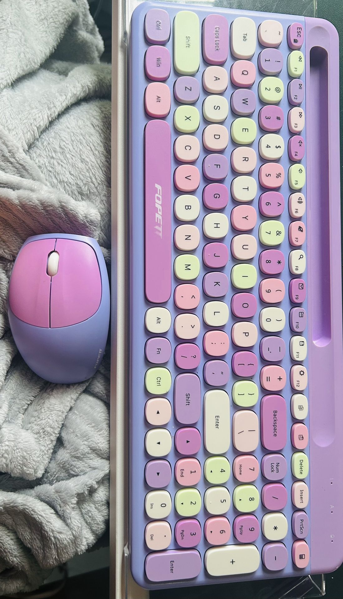 Wireless Keyboard w/ matching mouse