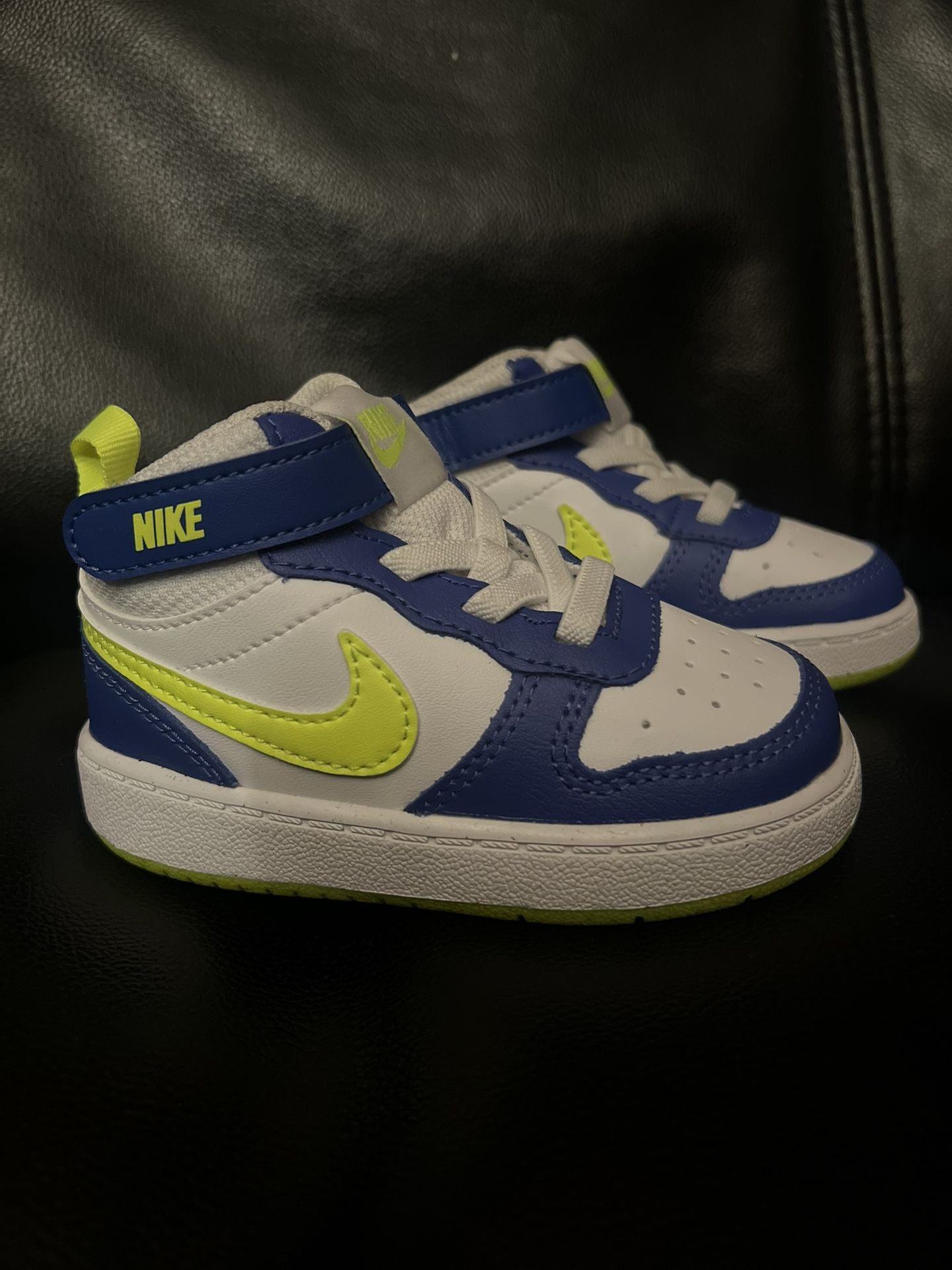 Nike Court Borough Mid 2 Sneaker Toddler Size 6C White/Green/Blue
