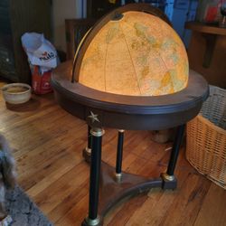 Light Up Globe