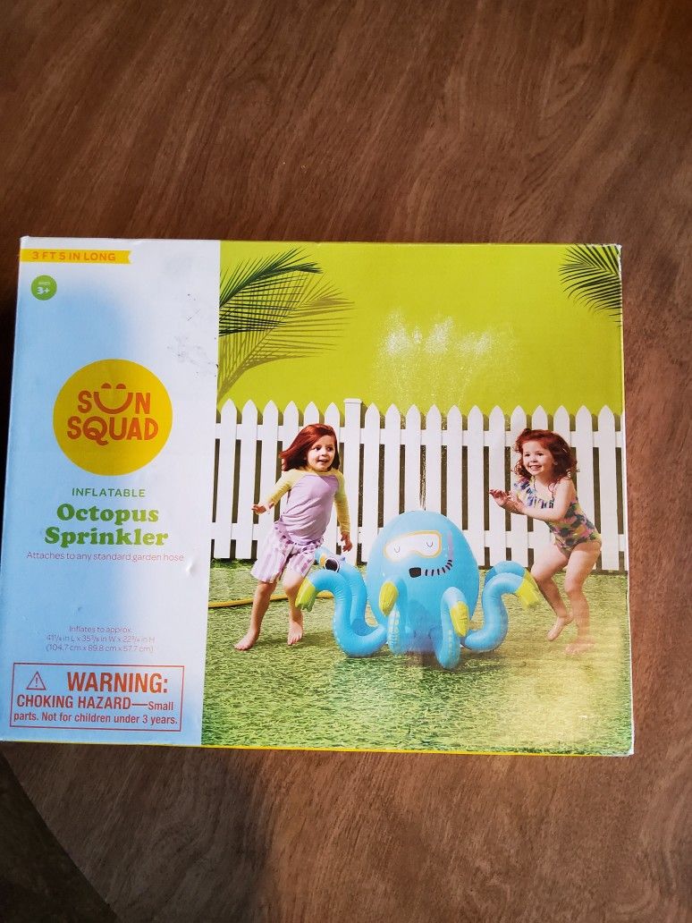 New! Octopus Inflatable Sprinkler
