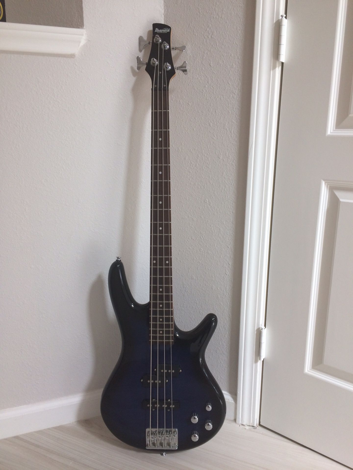 Ibanez N427 Bass Guitar (Blue)