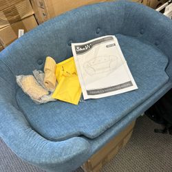 Dog Bed . Cat Bed 