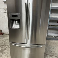 Frenchdoor stainless Samsung water ice can deliver