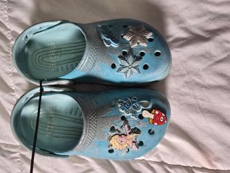 Disney Frozen Crocs Kids J1 ❄️