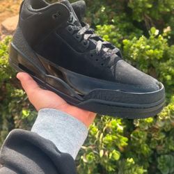 JORDAN 3 “BLACK CAT”