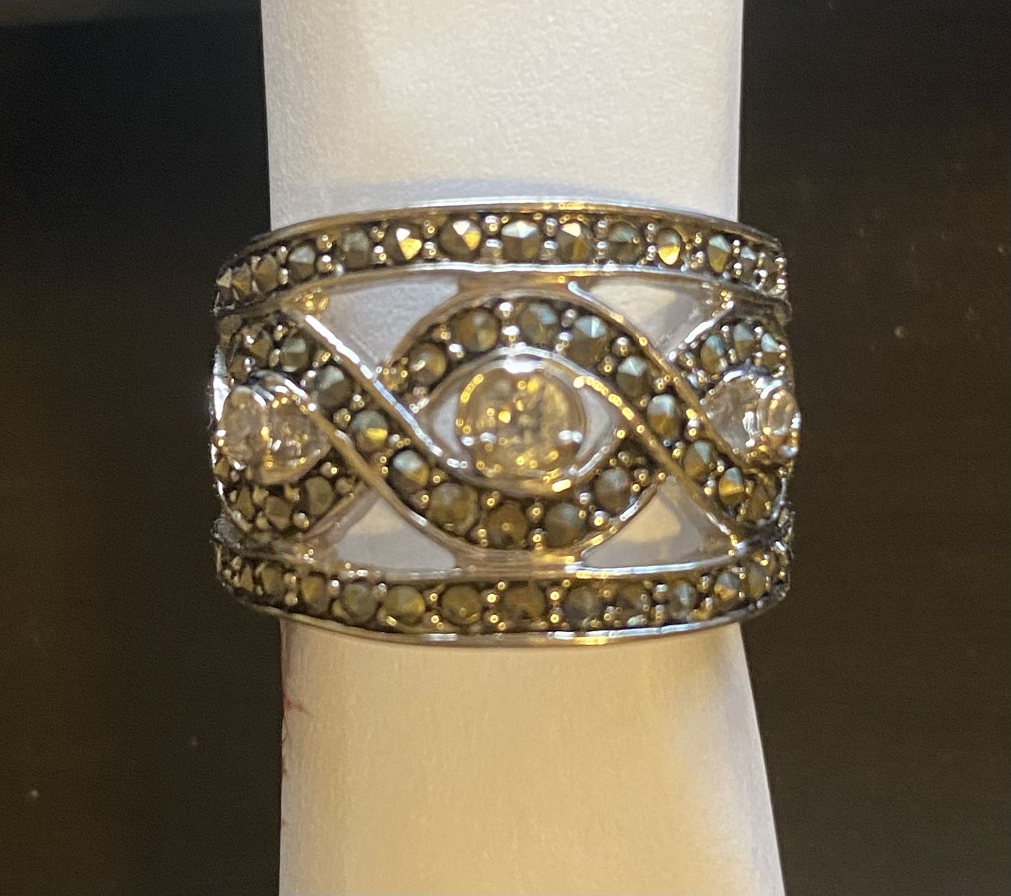 Beautiful CZ Size 7 Ring