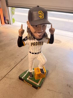 Fernando Tatis Jr Padres 3.5FT Display Statue (RARE) – Bar/Man Cave Piece