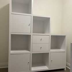 Solid White Step bookshelf