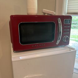 Small Microwave 