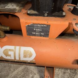 Ridgid 9 Gallon Gas Compressor 