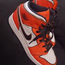 6 youth great condition orange turf
